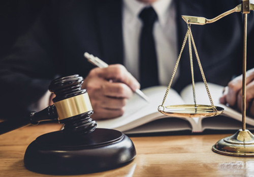 How Blockchain will Transform the Future of Legal Industry Forever
